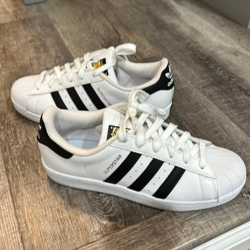 Adidas Superstar